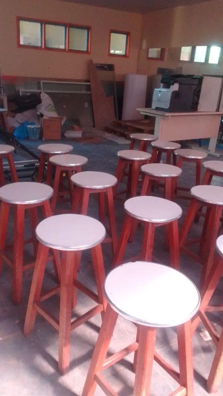 Bancis de Madeira para Restaurante