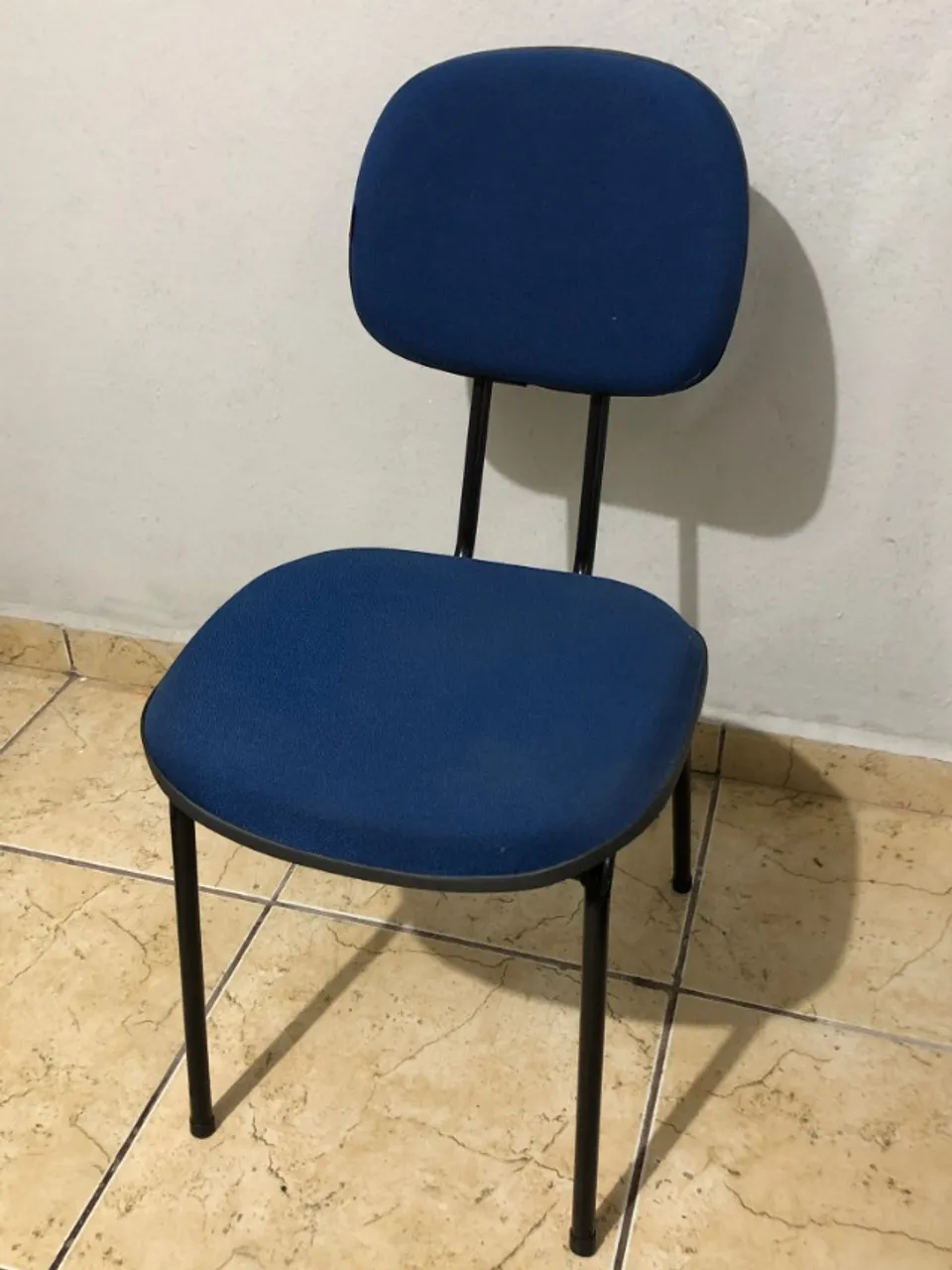 Cadeira Secretária Estofada Confortável "Nova"