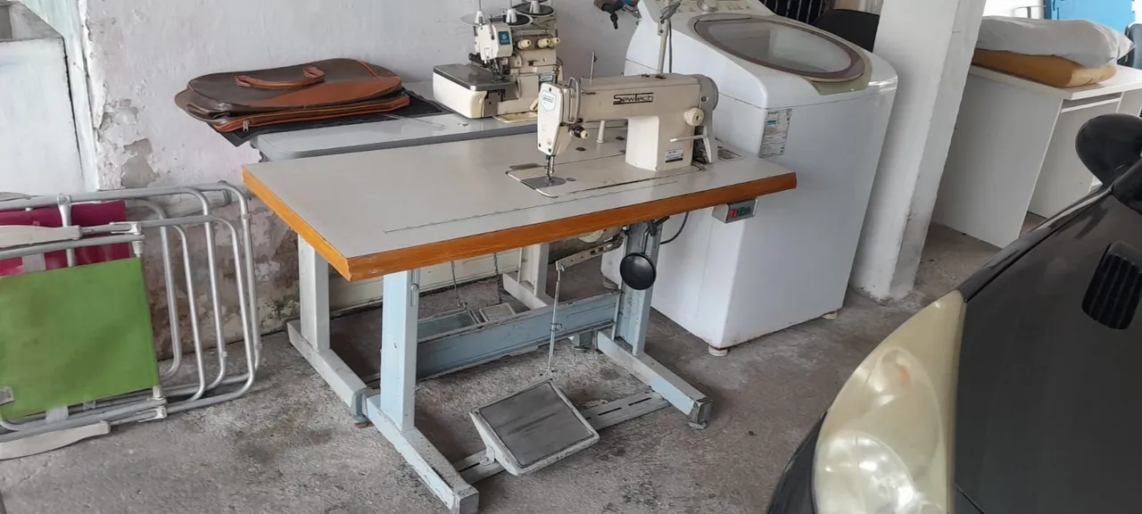 Máquina de Costura Industrial e Overloque