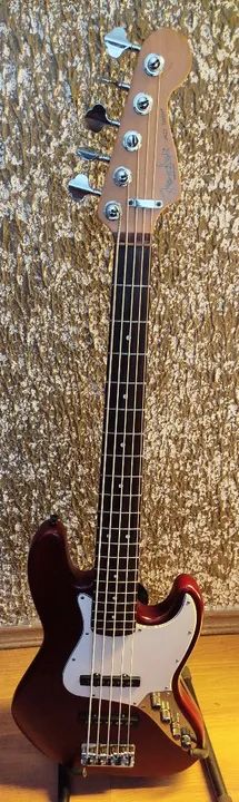 Baixo Fender Americano V STD com Pré Bartolini 1999