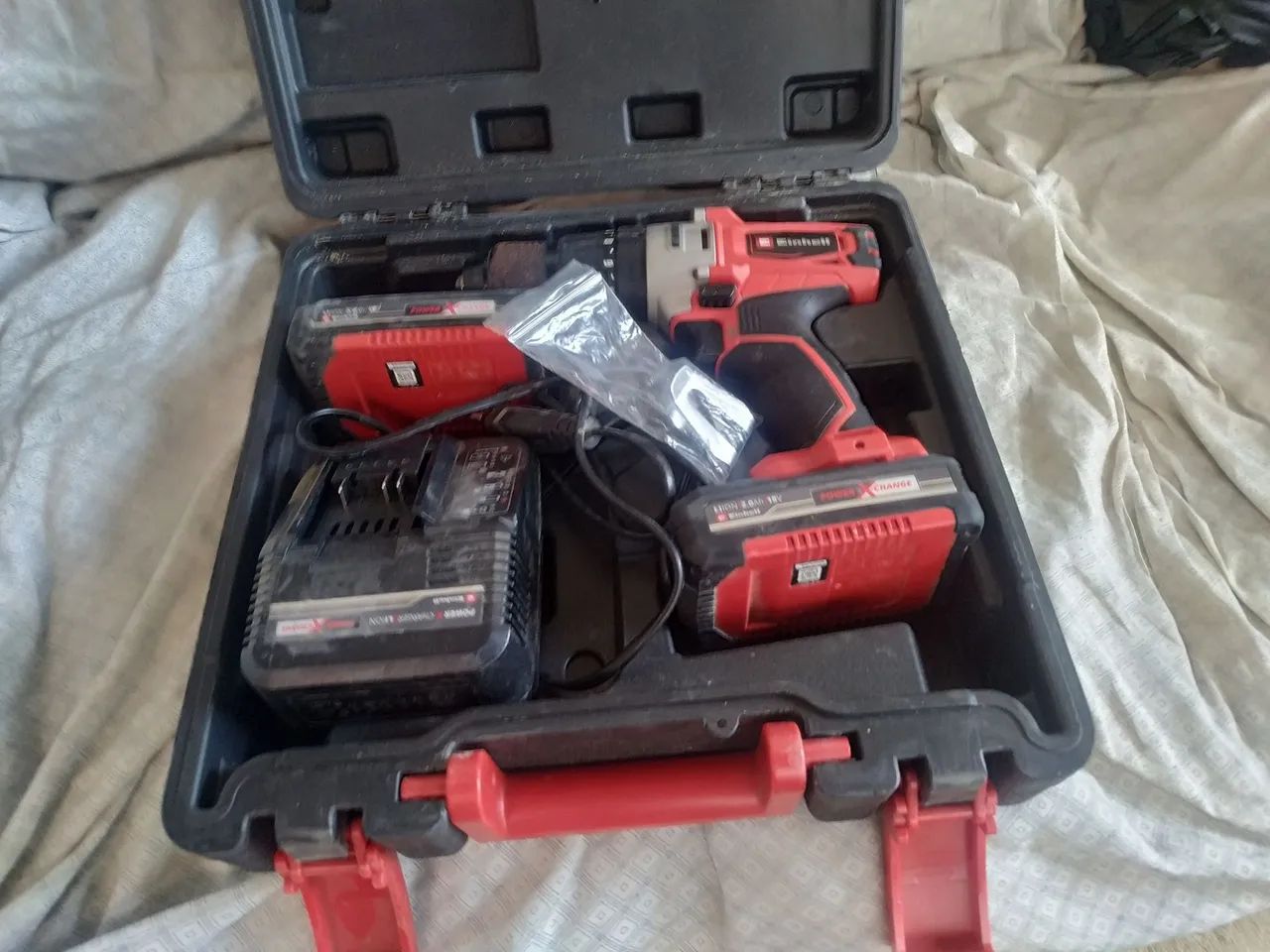 Parafusadeira/Furadeira Einhell 18V com martelete - Foto 2