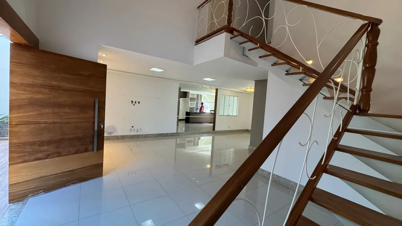 ALUGO CASA DUPLEX NO BAIRRO NOEMIA VITALLI