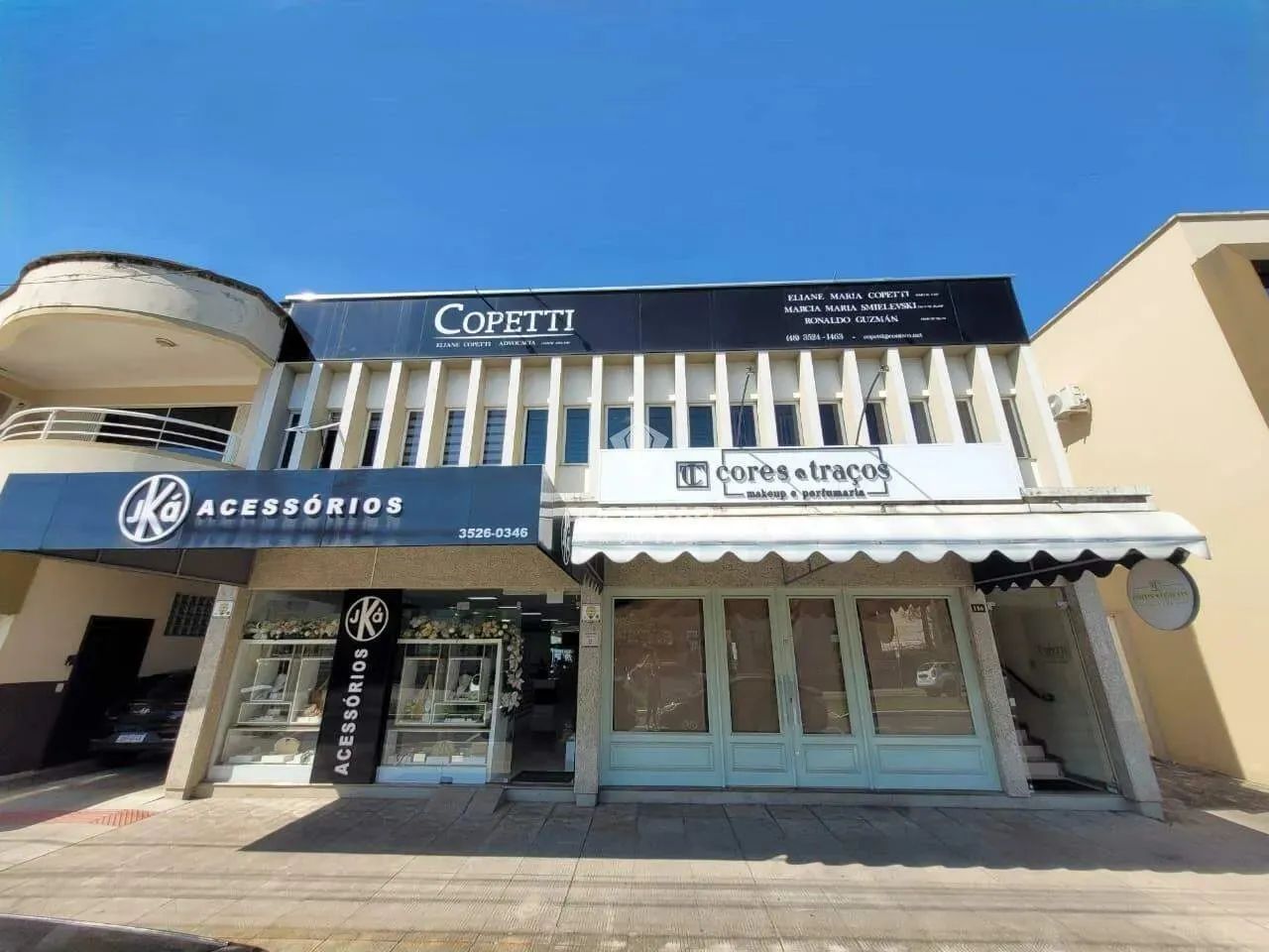 Sala Comercial Aérea para Locação no Centro de Araranguá