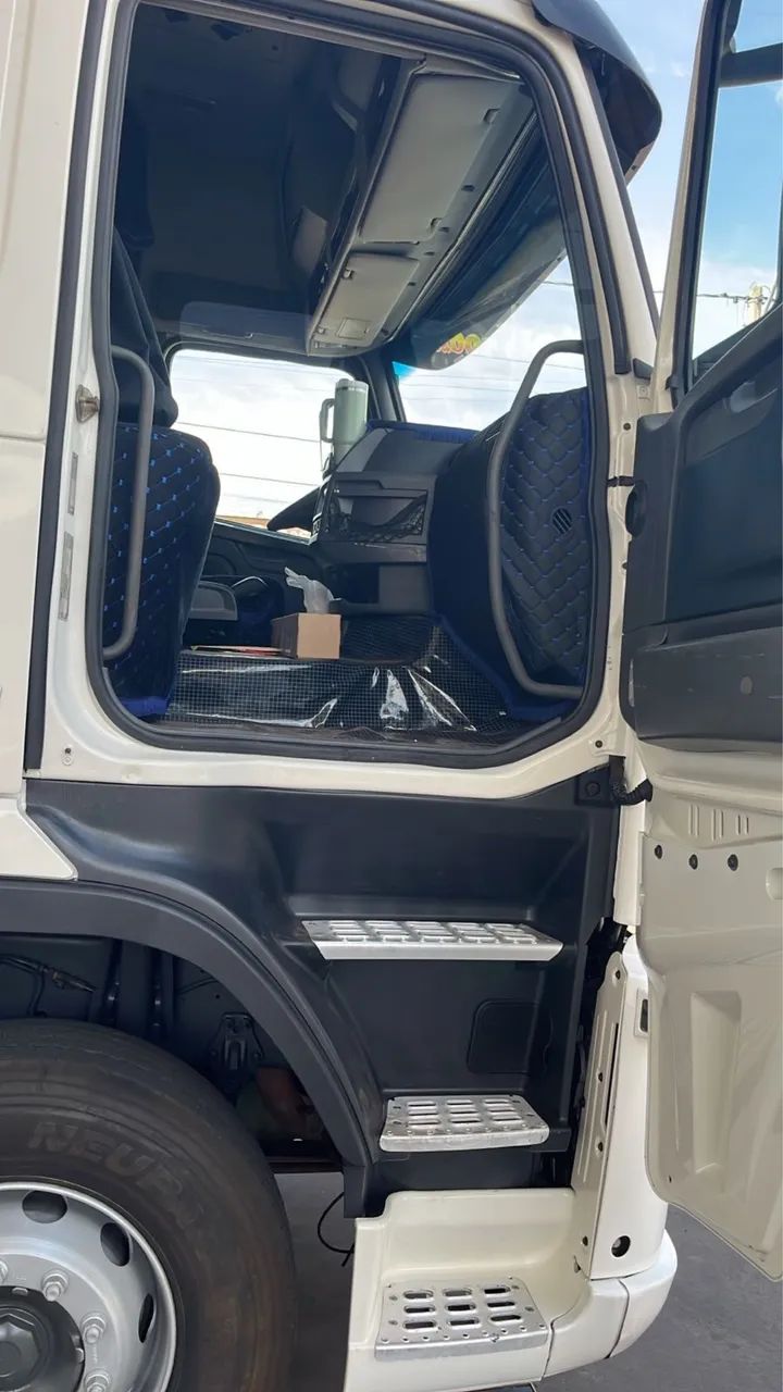 Volvo FH460 6x2T ano 2015 sendo vendido por 90% da tabela FIPE - Foto 12