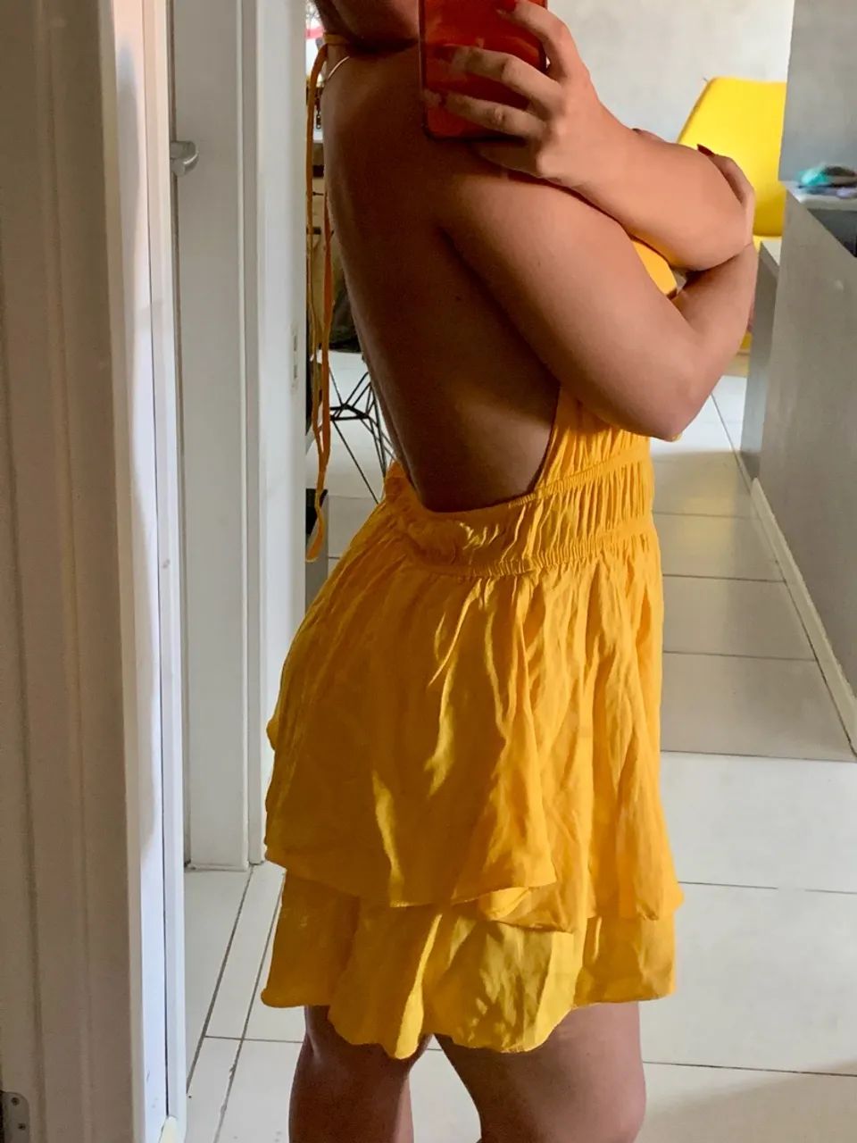 Vestido Amarelo com Bojo e Babados M - Foto 3