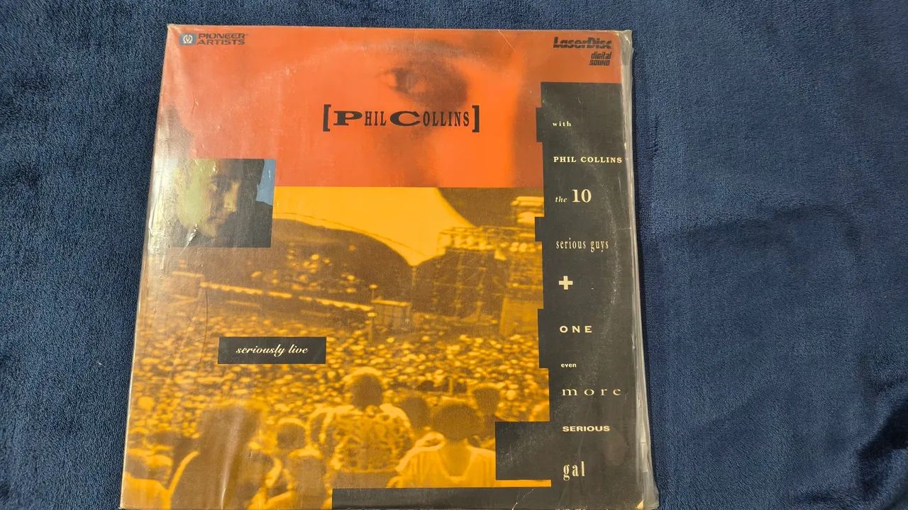Laserdisc PHILCOLLINS seriously live.