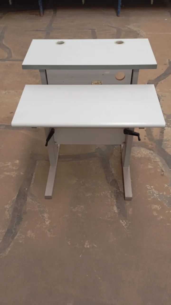 Mesa Ergonômica com Regulagem de Altura e Tampos  - Foto 4