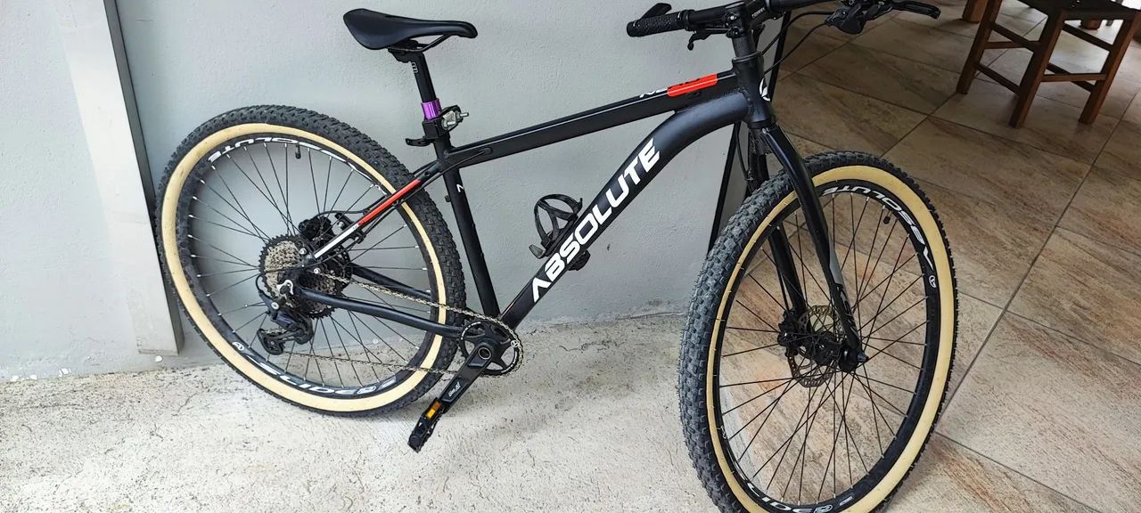 Bicicleta Absolute 4.0 com Deore 11X