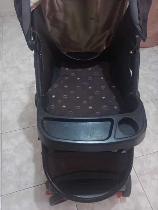 Carrinho de Bebê - Leve e prático