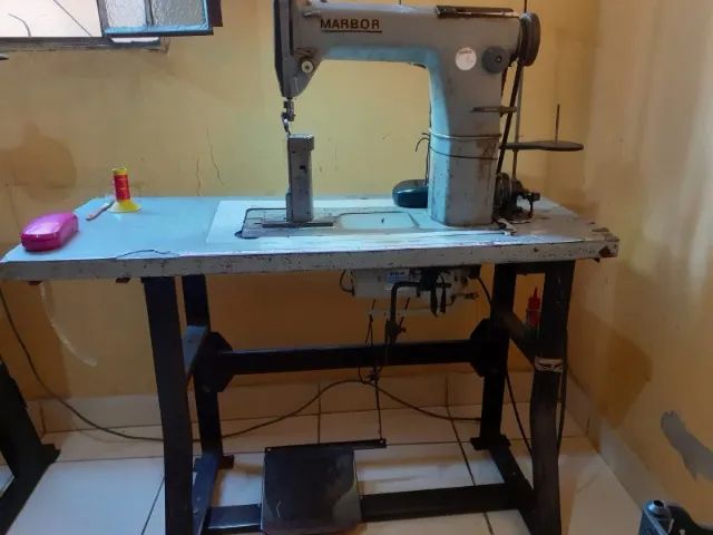 Maquina de costura Industrial (coluna)