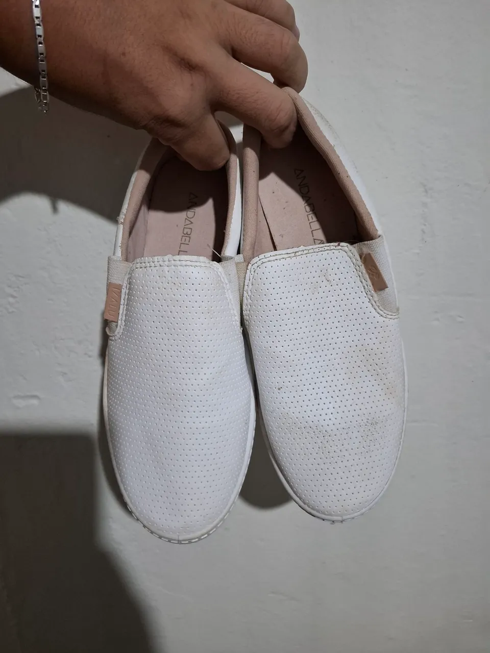 Tênis branco casual Andabella