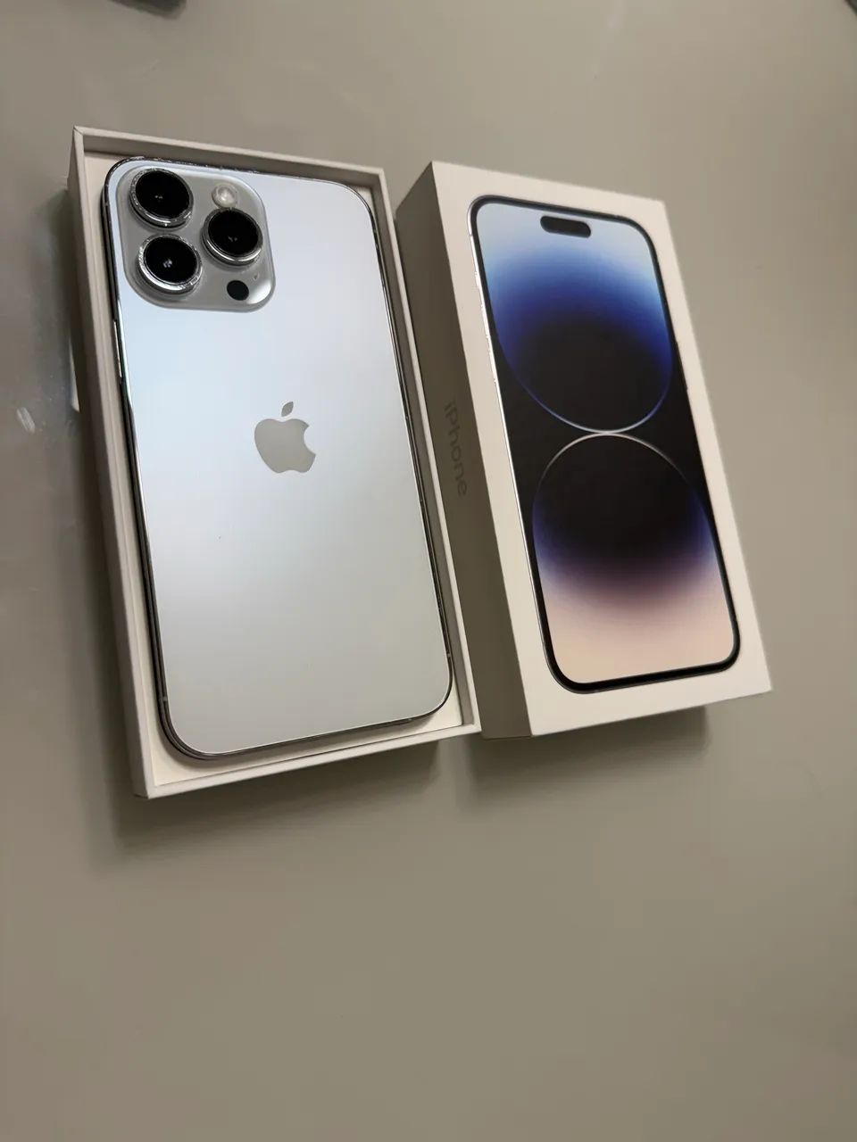 Apple iPhone 14 Pro シルバー iPhone 14 Pro 256GB - シルバー（SIMフリー）[整備済製品] - Apple