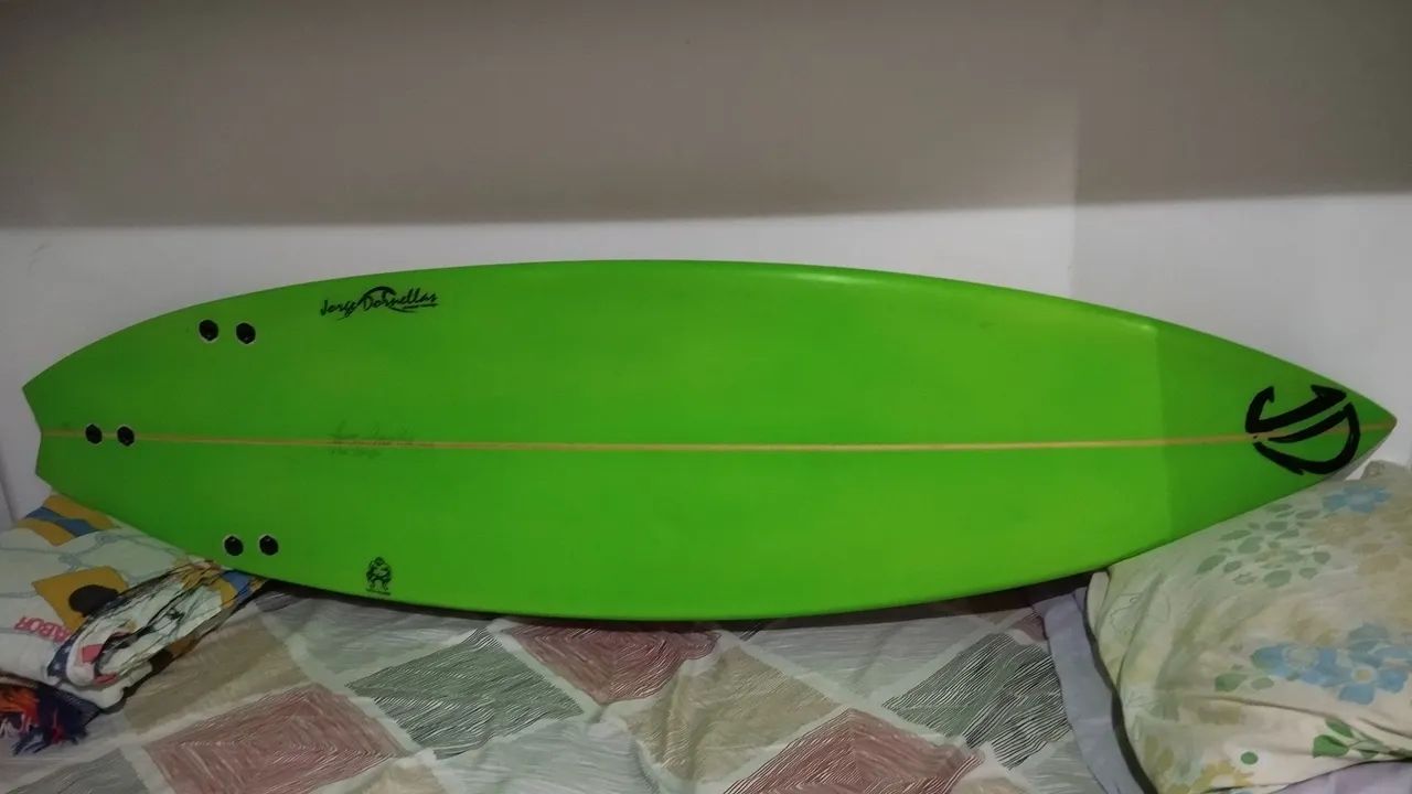 Vende se - prancha 5'11 Customizada $800,00 - Foto 5