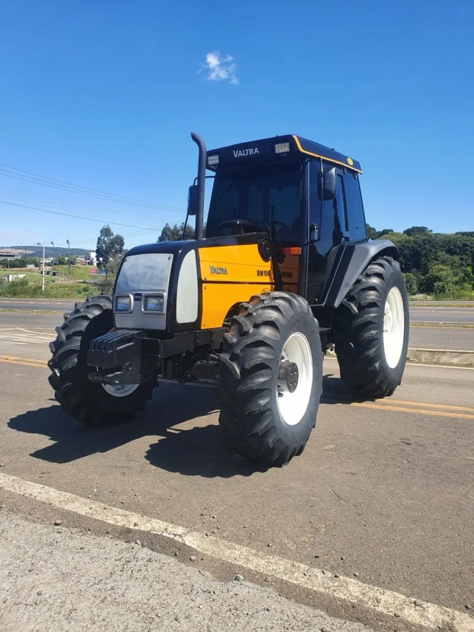 Trator Valtra BM100 - Foto 2