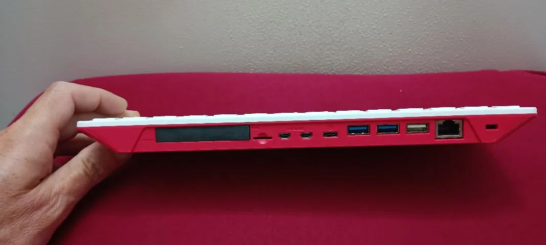 Raspberry Pi400 Quad-core de 64 bits 4 GB de RAM WiFi display 4K Pi 400 Fonte e cabos - Foto 2