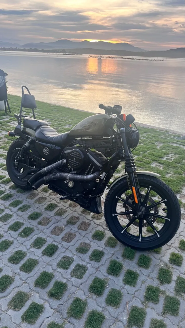 Harley Davidson 883 