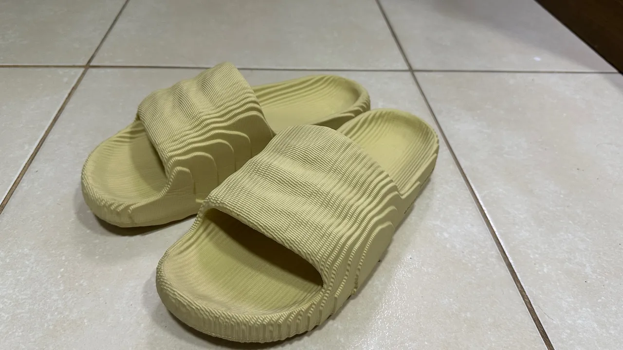 Adidas Adilete 22 - 42/42 - Nova