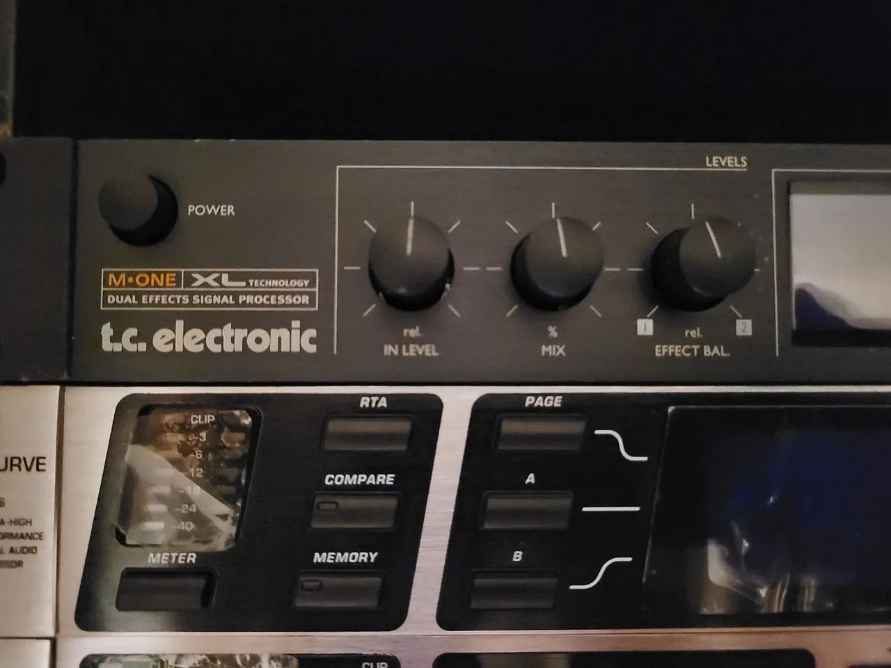 Rack periféricos Behringer Novos! - Foto 2
