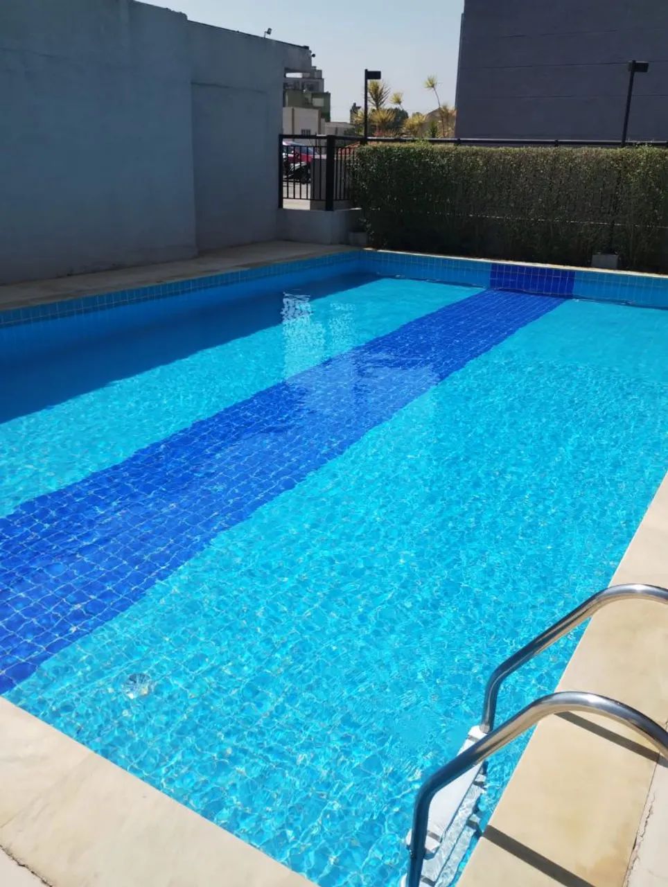 Limpeza e manutenção de piscinas - Foto 2