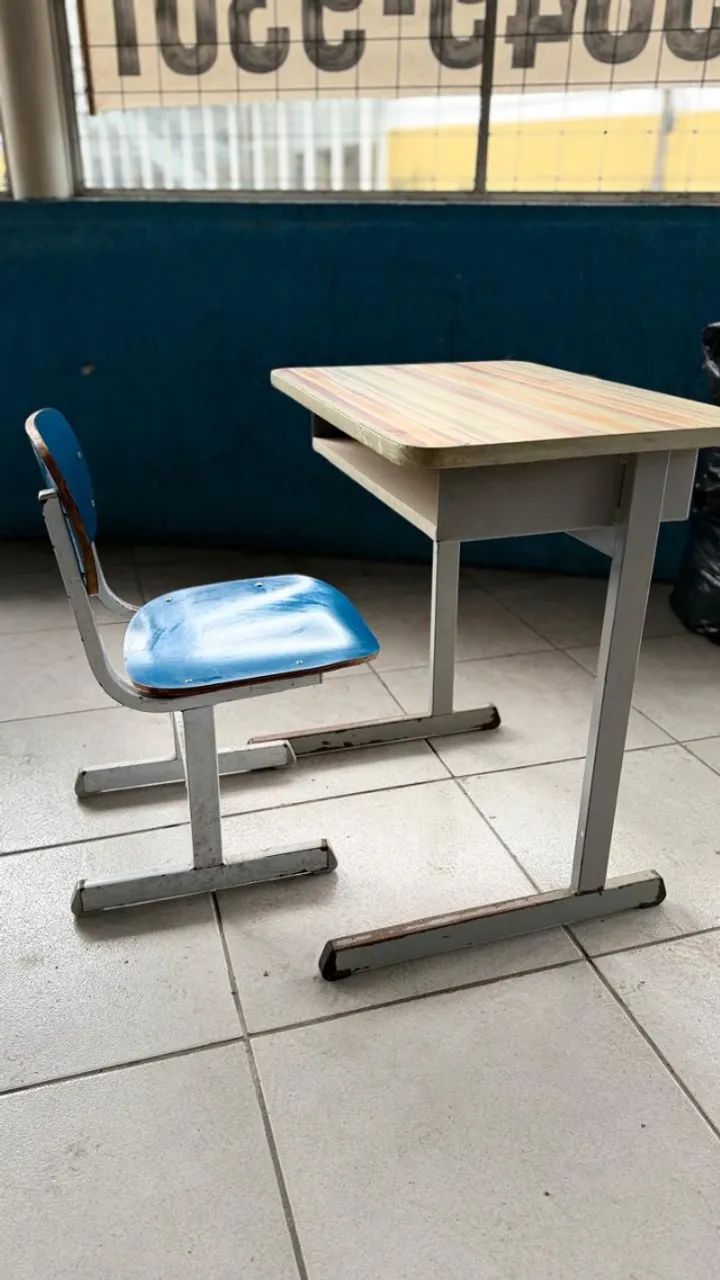 Mesa e cadeira escolinha infantil - usada - Foto 2