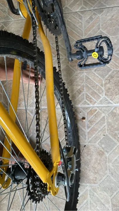 Bicicleta aro 26 - e Amarela - Foto 3