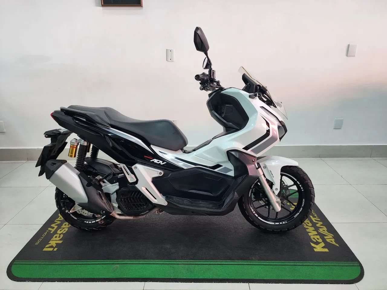 HONDA ADV 150