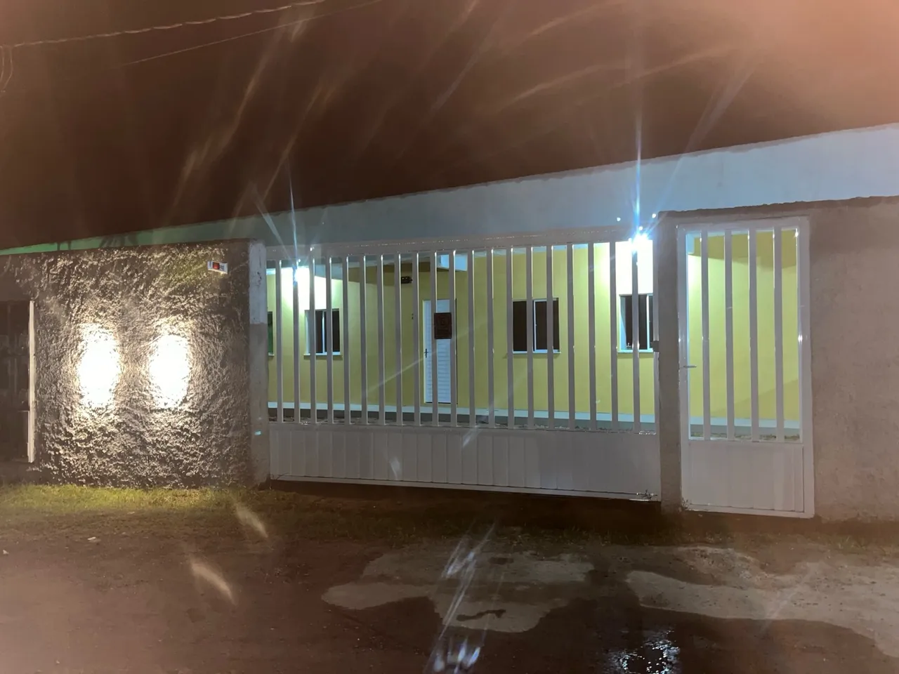 Alugo casa em condomínio fechado no Robalo