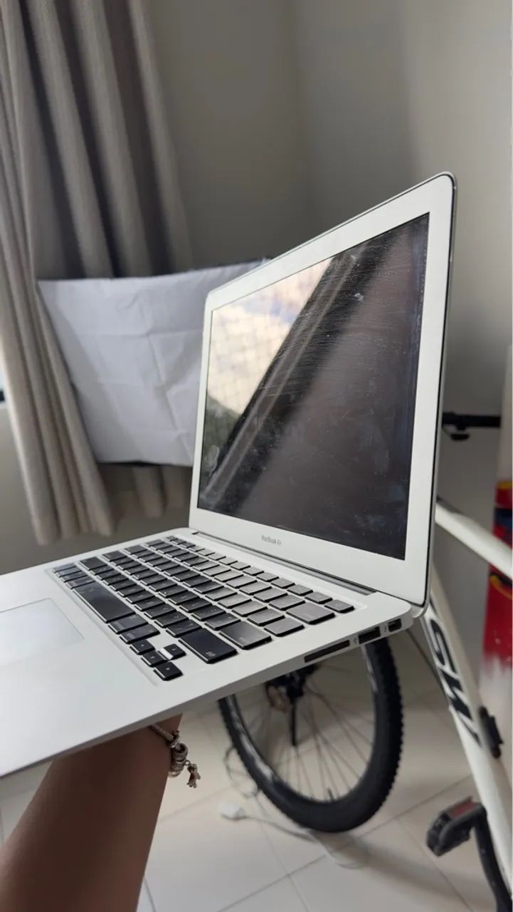 MacBook Air 13? 2015 + Word e Excel instalados