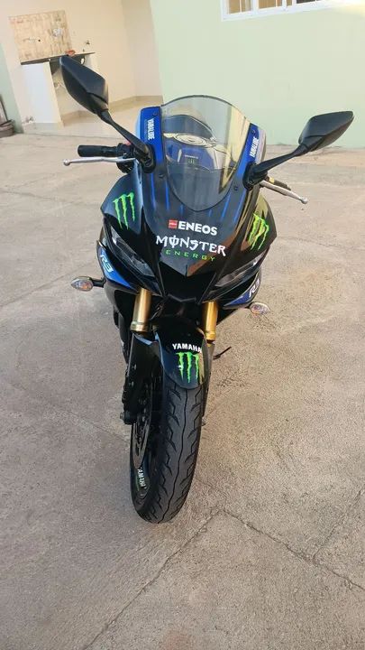 Yamaha YZF R3 Monster 2021 - Troca por carro. - Foto 5