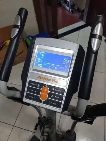 Vendo Elíptical Athletic 460Ep novíssima!  - Foto 5