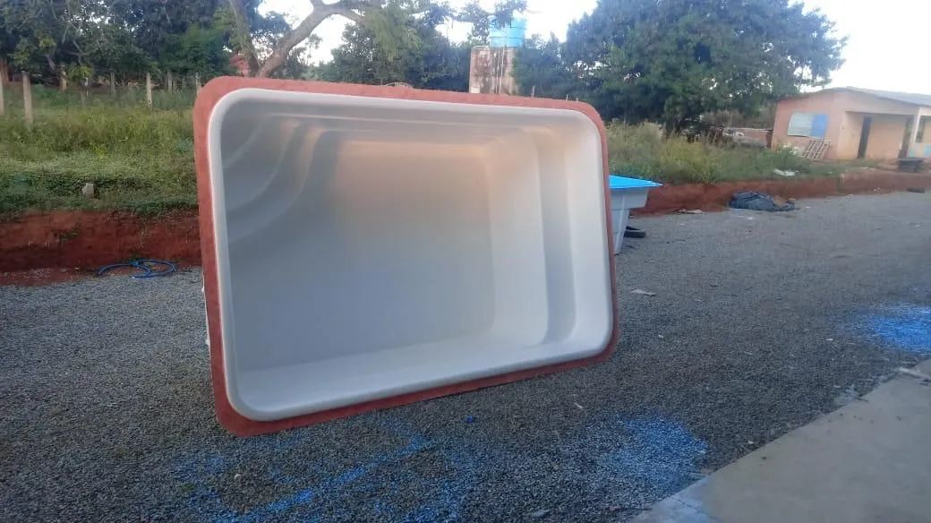 Piscina direto de fábrica na cor branca, azul ou grafite 