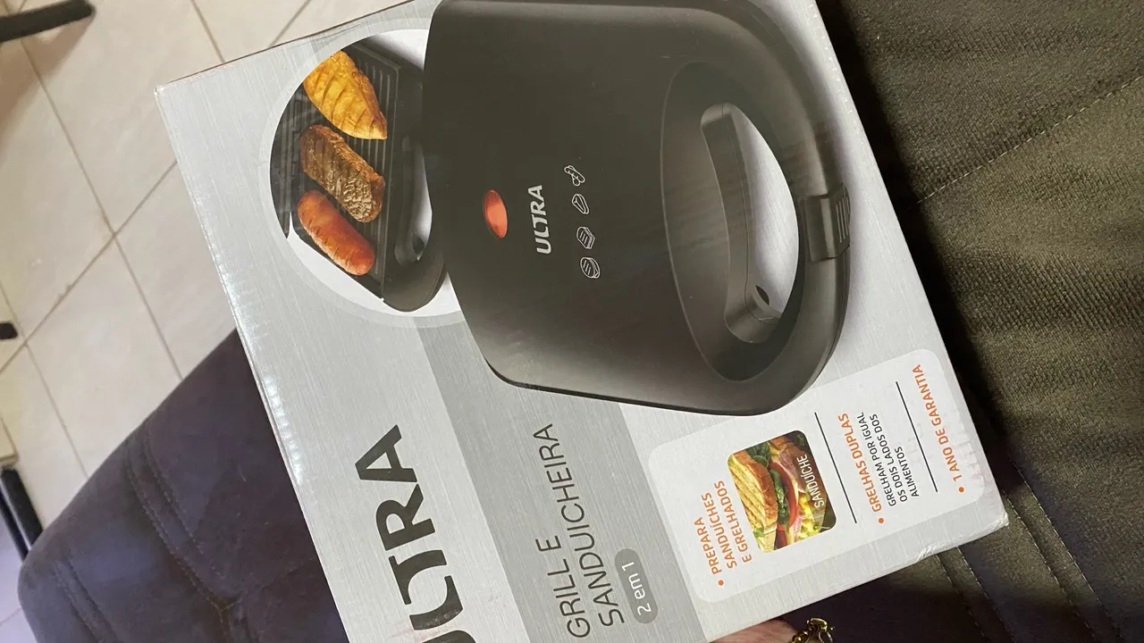Grill e Sanduicheira 2 em 1 Ultra