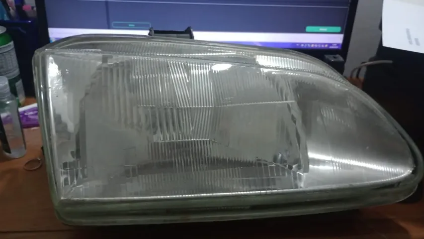 FAROL RENAULT SCANIC PAR
