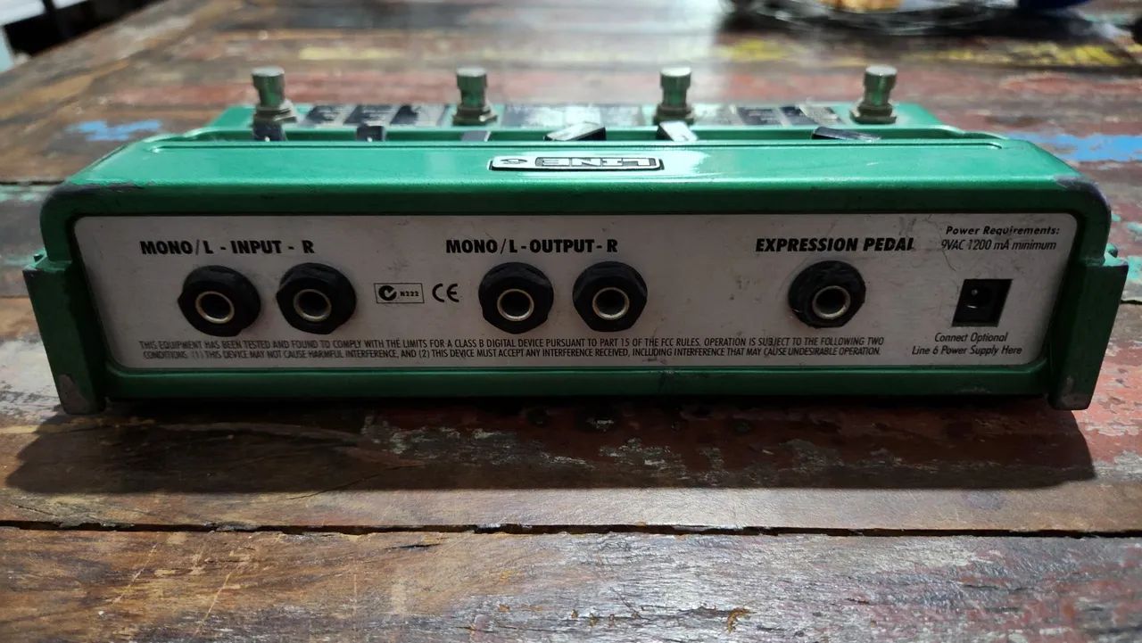 Pedal Line 6 DL4 - Delay Modeler | Usado - Instrumentos musicais