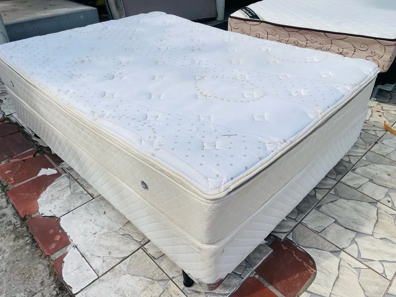 Cama box casal ENTREGO