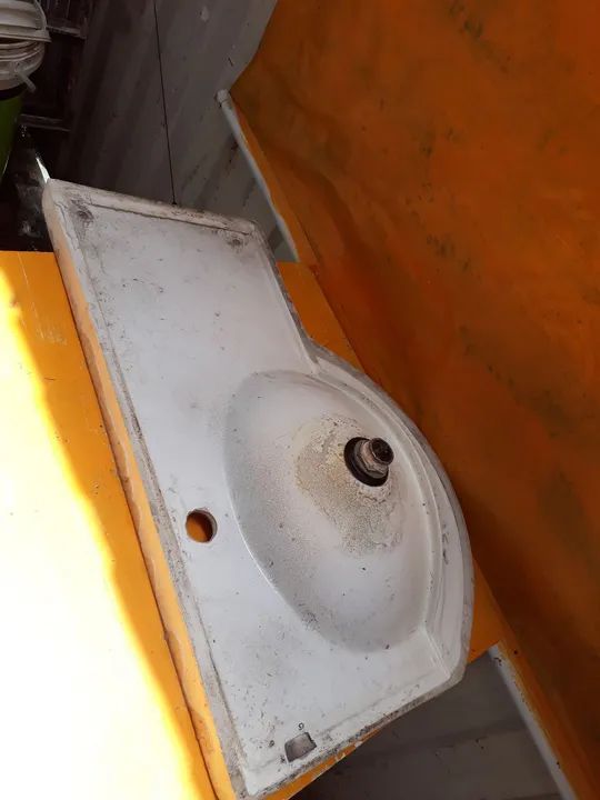 Pia branco de resina para banheiro!