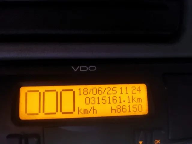 MB Axor 2536 ano 2020 com 315.000 km rodados. - Foto 10