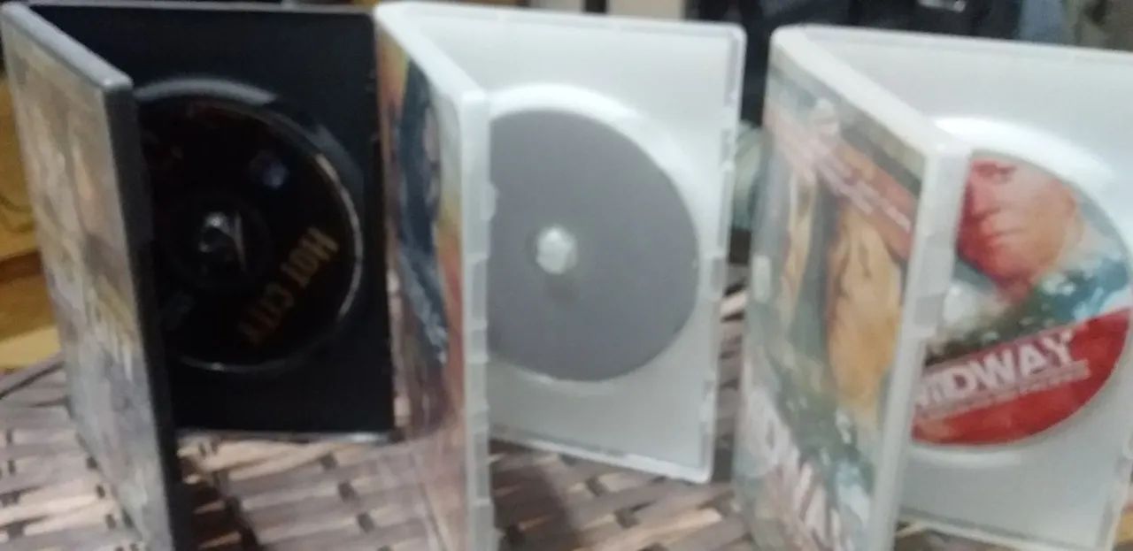 Lote de DVDs: Hot City, Hércules e Midway - Foto 2