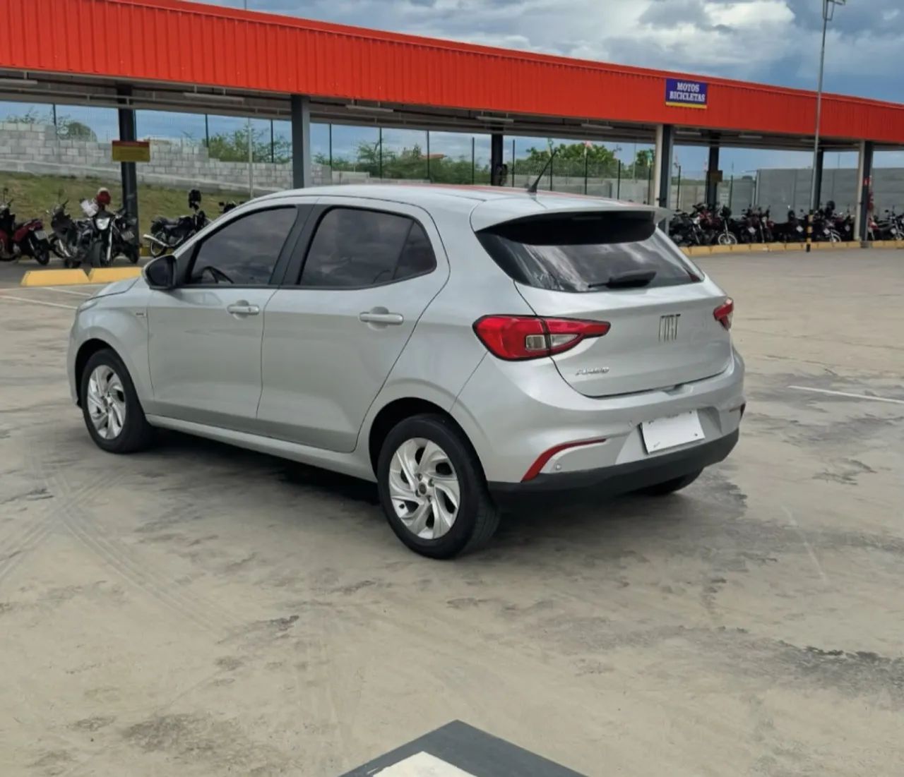 FIAT ARGO PRATA - Foto 5