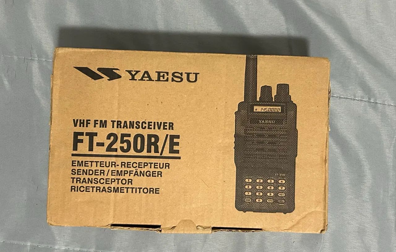 Rádio HT Yaesu FT250 - Foto 2