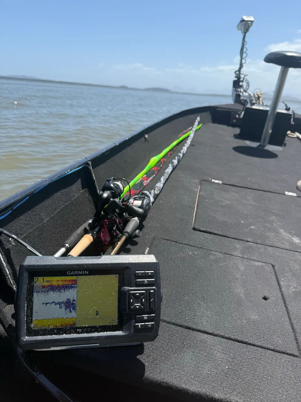 Lancha de pesca 16 pés - plataformada  - Foto 3