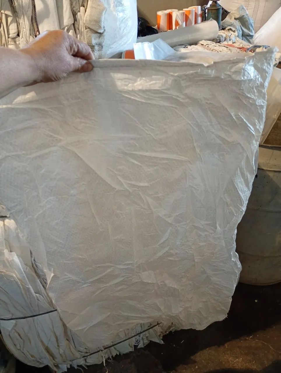 Fardos de sacos de ráfia para reciclagem , entulhos etc 1000 sacos. - Foto 2