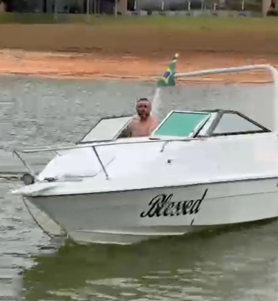 Lancha 16 pés cabinada - Foto 2