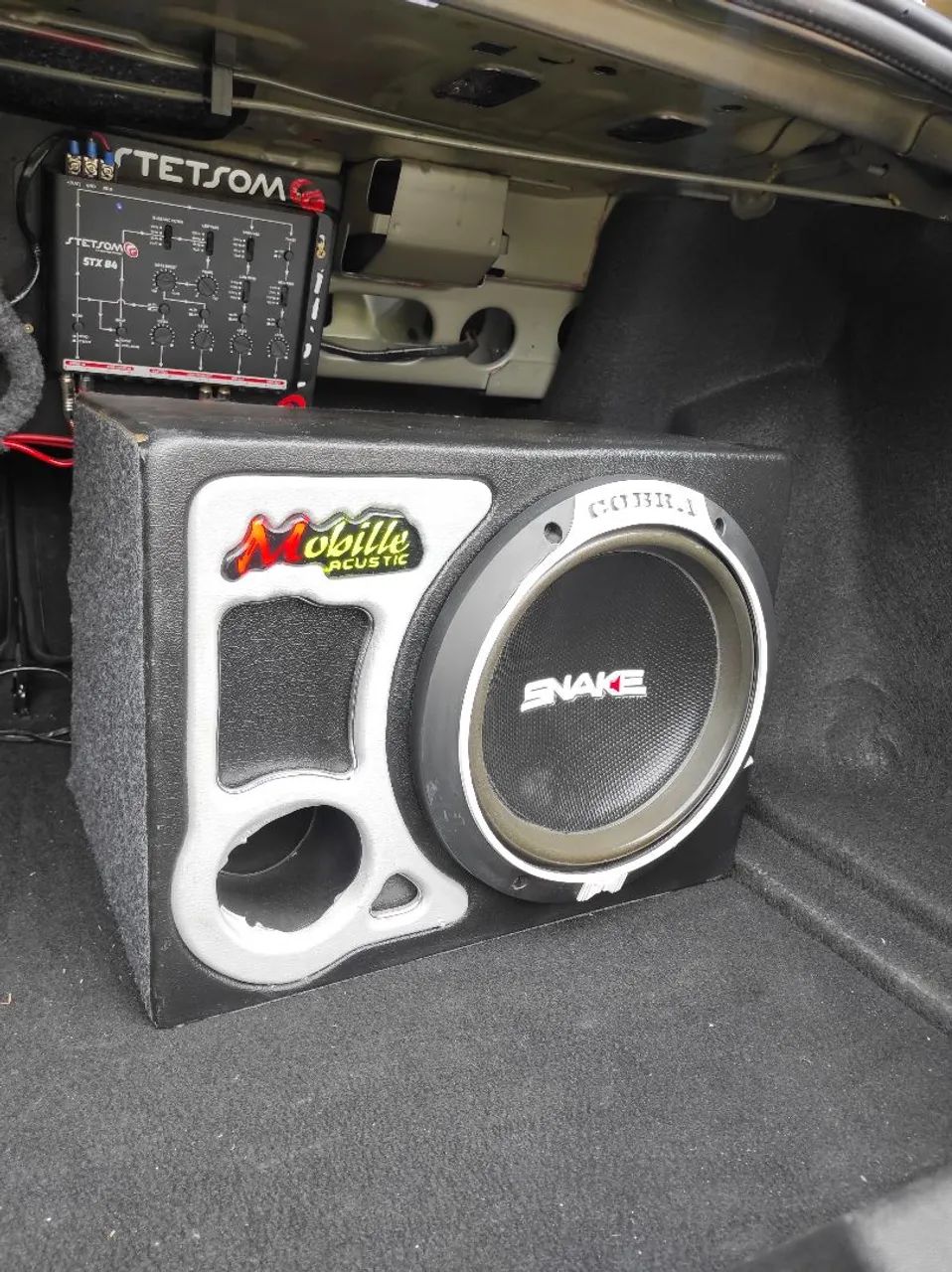 Kit Subwoofer Snake  Cobra 500 RMS + módulo Stetson 800.4 e Crossover Stetsom STX 84