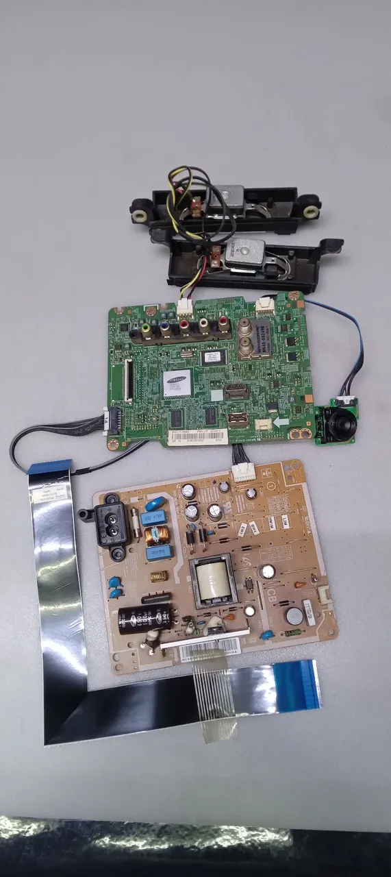 Placa Principal Fonte e Cabos SAMSUNG Un32FH4205
