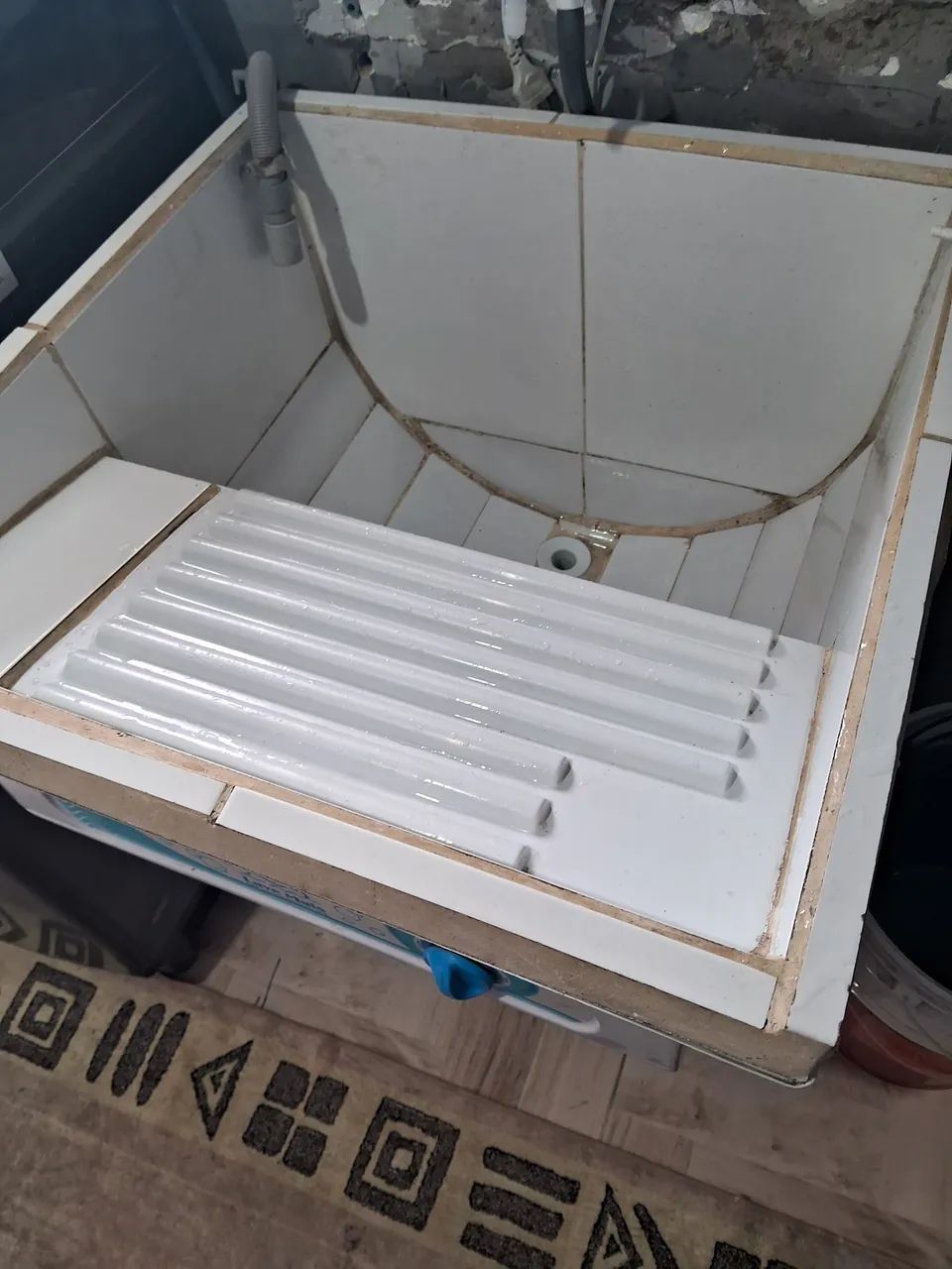 Tanquinho de cimento 