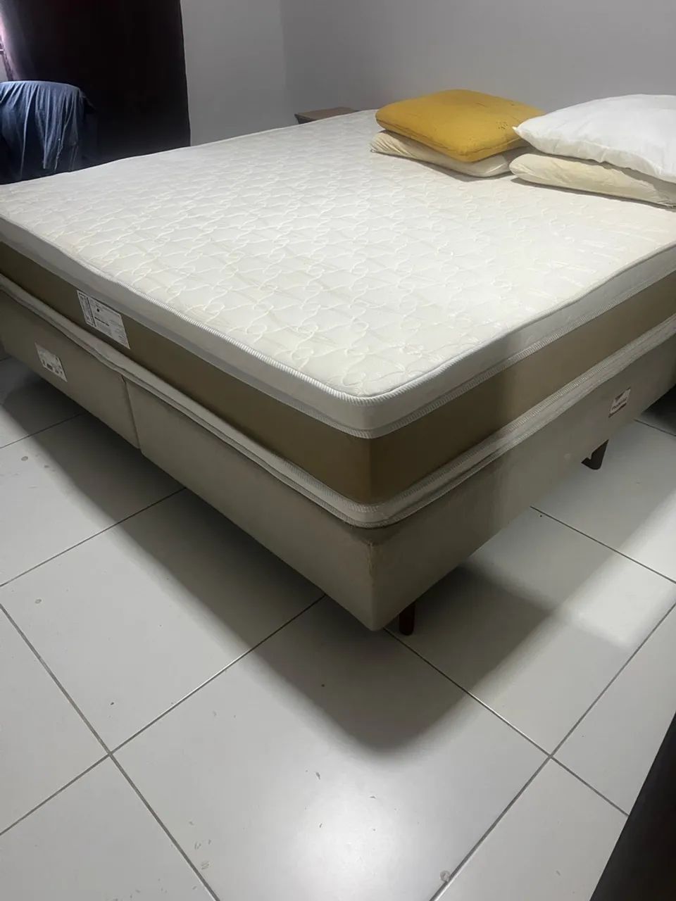 Cama King size 