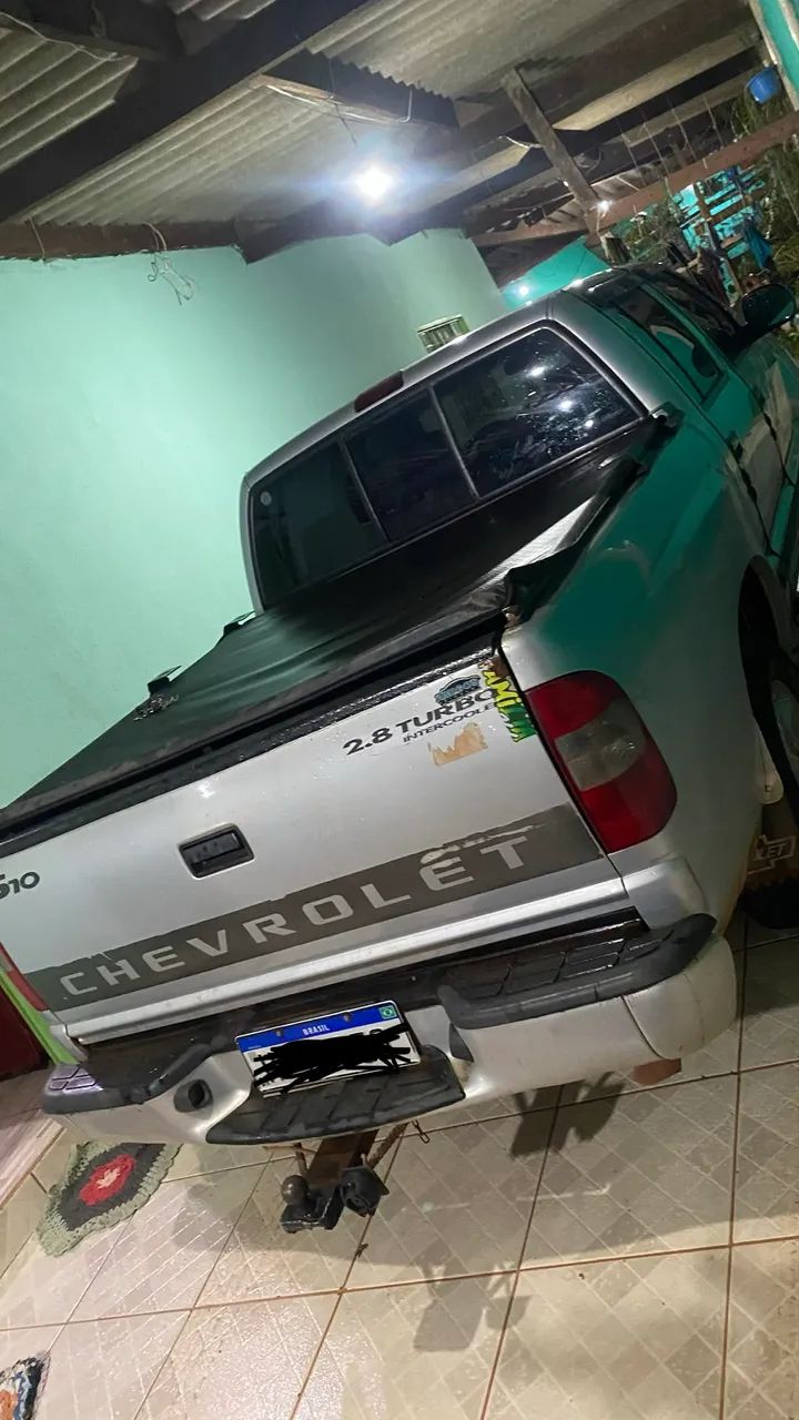 Chevrolet S10 Pick-up Luxe 2.8 4X2 CD TB Int.dies. 2001