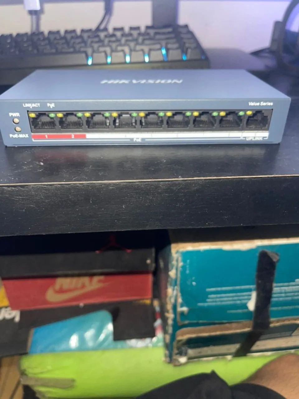 SWITCH HIKVISION 8 PORTAS POE + 1 PORTA UP LINK  - Foto 3