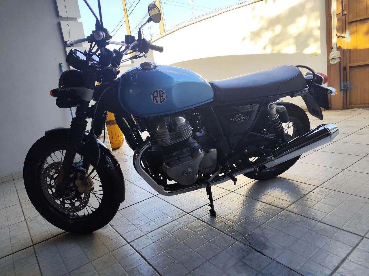 Interceptor 650 2023 - Foto 2